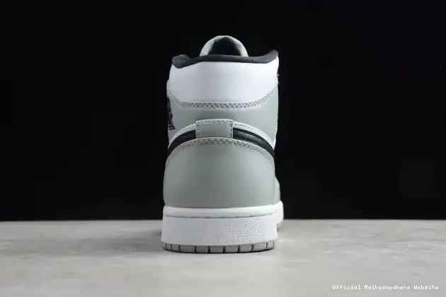 Official Maikesneakers Grey Light Mid Smoke 1 AIR Jordan 554724-092 0326
